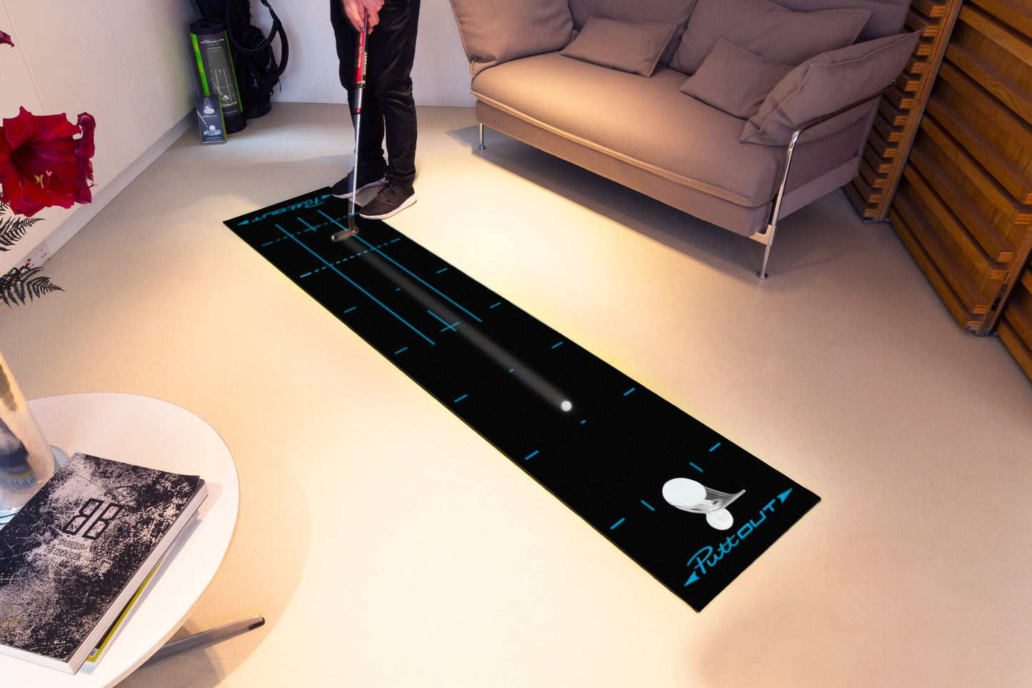 PuttOUT Putting Mat