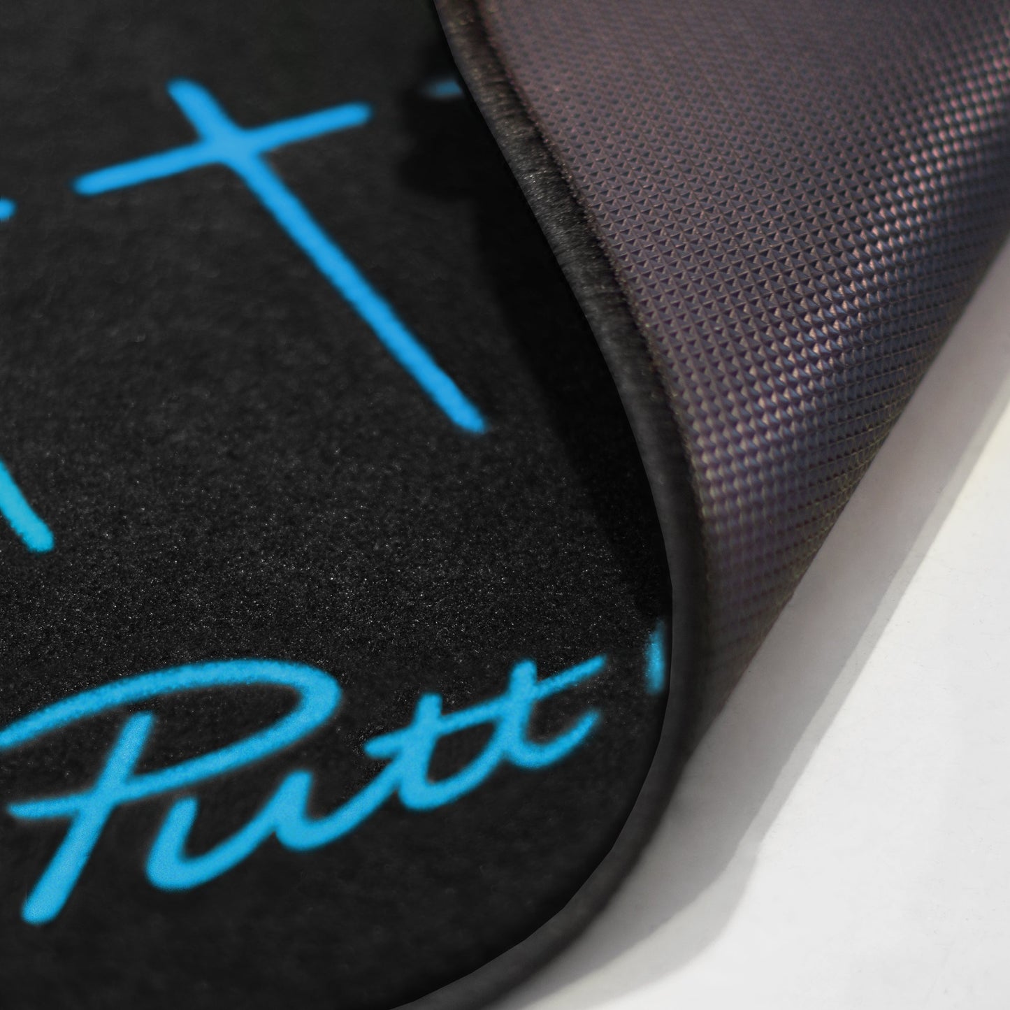 PuttOUT Putting Mat